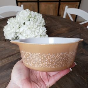 Vintage Pyrex Woodland bowl